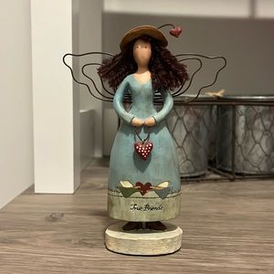 Country Gatherings Figurine